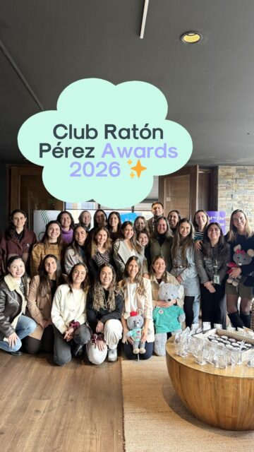 CLUB RATÓN PÉREZ AWARDS 2026 ✨  El pasado viernes vivimos una mañana increíble junto a nuestra comunidad en los Club Ratón Pérez Awards 2026 🐭🦷  Fue una jornada llena de aprendizaje, reencuentros, conversaciones, premios, sorpresas y muchos momentos que nos recuerdan por qué amamos lo que hacemos 🙌🏼  Porque ser odontopediatra es mucho más que una profesión: es formar parte de una comunidad que crece, comparte y celebra junta.  Gracias a todas las doctoras que nos acompañaron y fueron parte de esta experiencia tan especial. ¡Sin ustedes, nada de esto sería posible! 🐭🏆  Nos quedamos con muchas sonrisas, nuevos aprendizajes y la alegría de seguir fortaleciendo esta hermosa comunidad.  Agradecemos también a nuestros increíbles auspiciadores: 
@lgnd_brand 
@casaroquedulceria 
@la__japonesa 
@lancomeofficial  ¡Nos vemos en la próxima edición! 💫
#ClubRatónPérezAwards2026