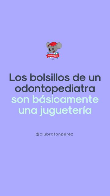 Los bolsillos de una odontopediatra esconden mucho más que instrumentos… 🤭✨  Stickers, juguetes, premios y una que otra sorpresa para hacer que cada visita sea más entretenida y sin miedo.  Porque en Club Ratón Pérez creemos que una sonrisa también se gana jugando 🩵🐭
